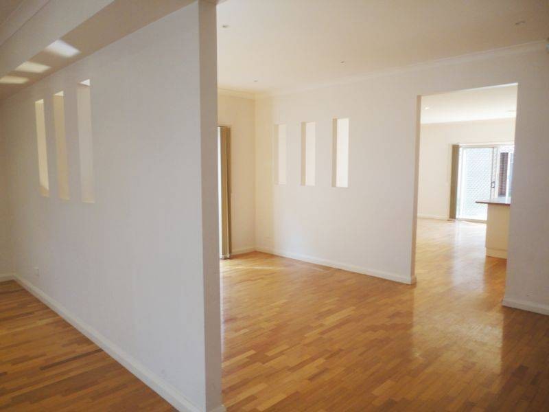 22 Brookvale Court, Roxburgh Park VIC 3064