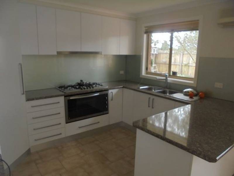 1/15 Karoonda Court, Meadow Heights VIC 3048