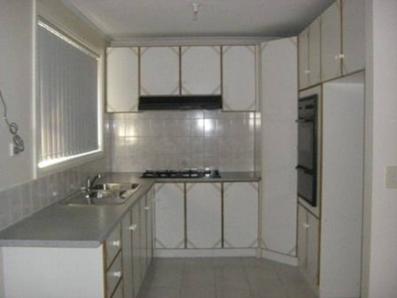 15 Simpson Court, Meadow Heights VIC 3048