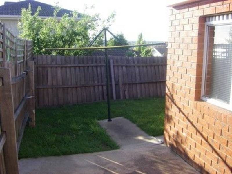 15 Simpson Court, Meadow Heights VIC 3048