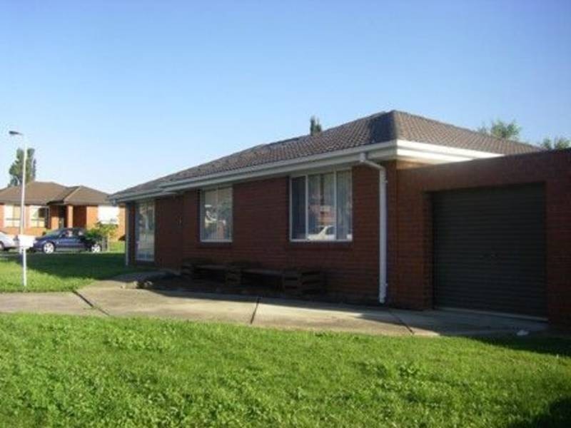 15 Simpson Court, Meadow Heights VIC 3048