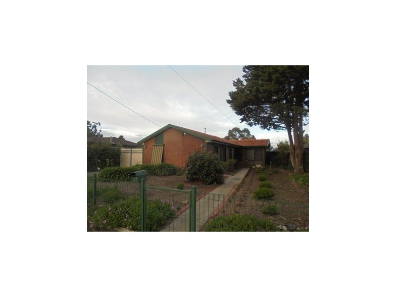 8  Moyston Court, Meadow Heights VIC 3048