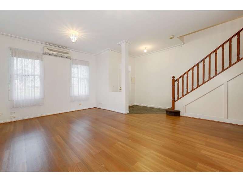 4 Richmond Terrace, Roxburgh Park VIC 3064