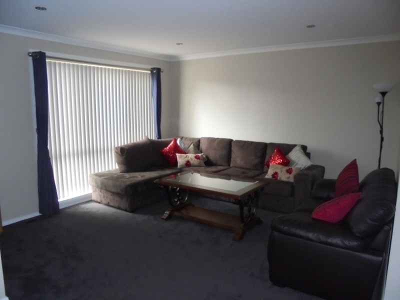 6/4-16 Melaleuca Drive, Meadow Heights VIC 3048