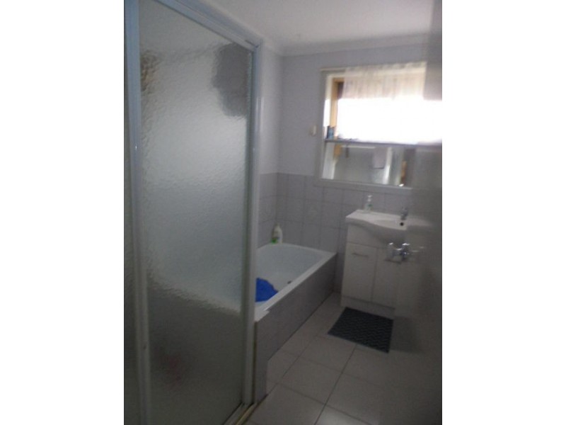 36 Bicentennial Crescent, Meadow Heights VIC 3048