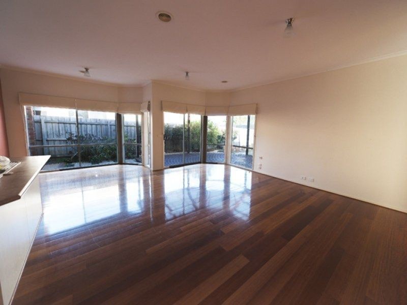 23 WISLA CIRCUIT, Roxburgh Park VIC 3064