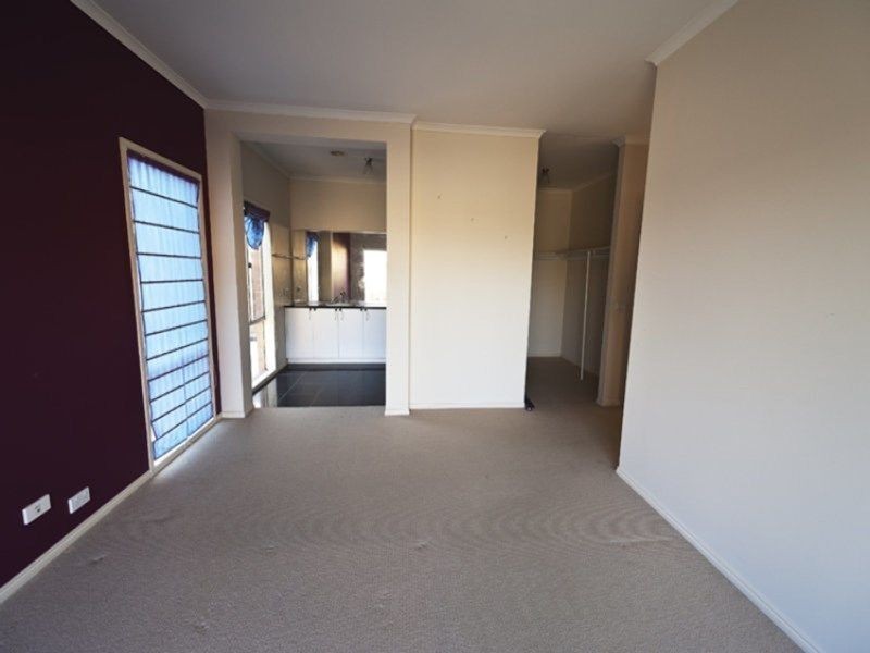 23 WISLA CIRCUIT, Roxburgh Park VIC 3064