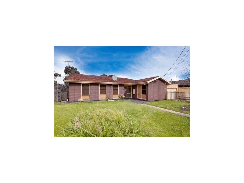 16 Canadian Court, Meadow Heights VIC 3048