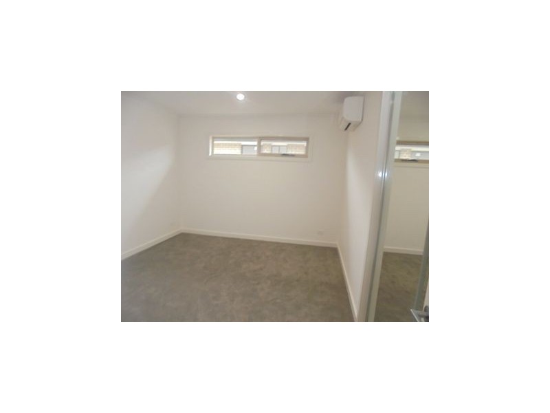 1/15 Madina Street, Fawkner VIC 3060