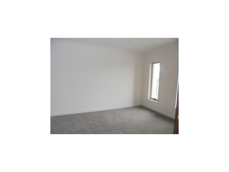 2/15 Madina Street, Fawkner VIC 3060