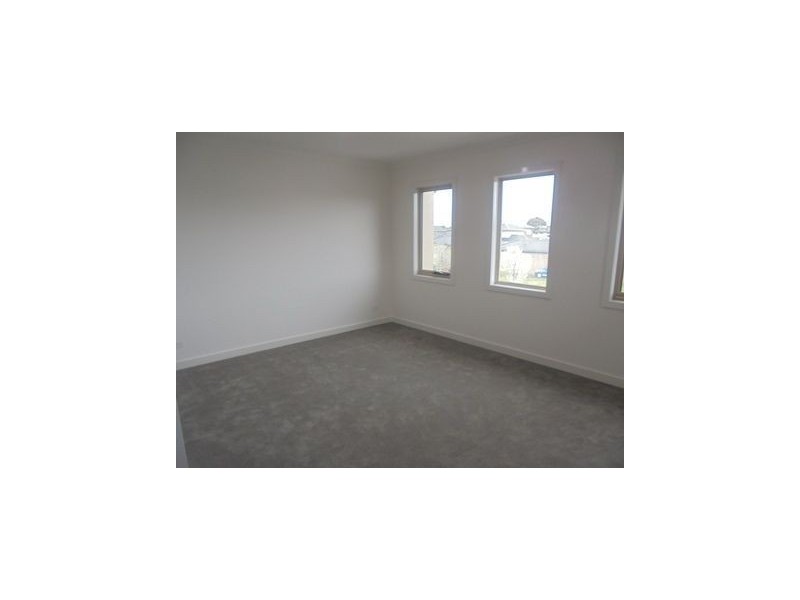 2/15 Madina Street, Fawkner VIC 3060