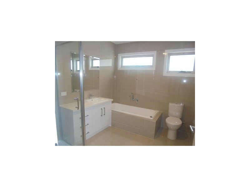 2/15 Madina Street, Fawkner VIC 3060