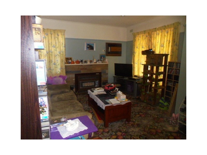 70 ISLA AVENUE, Glenroy VIC 3046