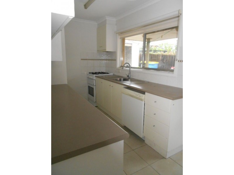 4 BENDOC COURT, Meadow Heights VIC 3048