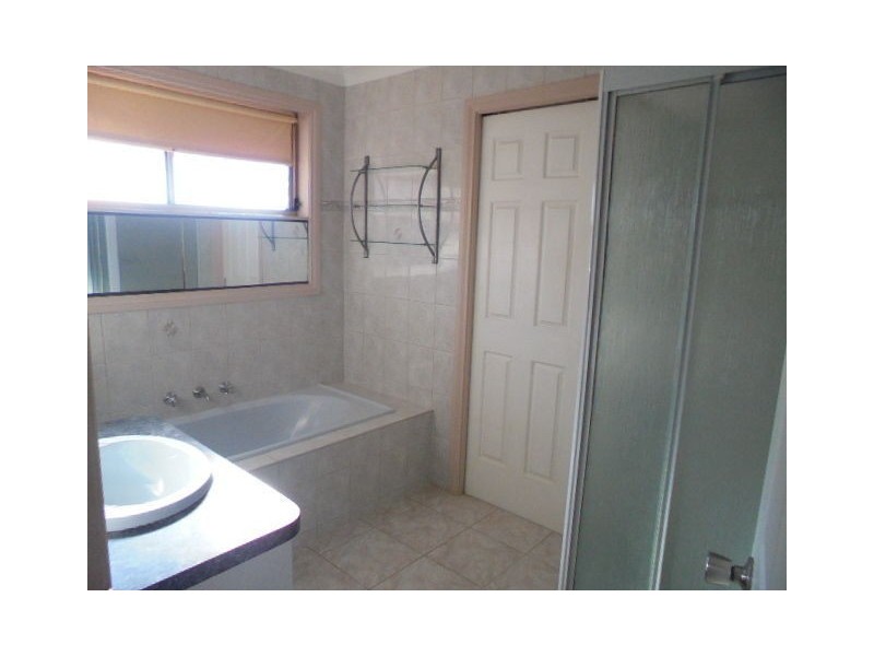 1/20 Shankland Blvd, Meadow Heights VIC 3048