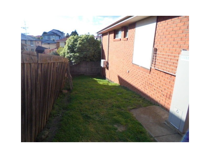 1/20 Shankland Blvd, Meadow Heights VIC 3048