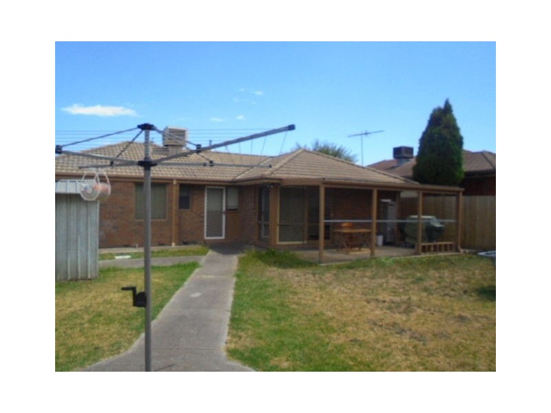 28 Gilmour Court, Meadow Heights VIC 3048