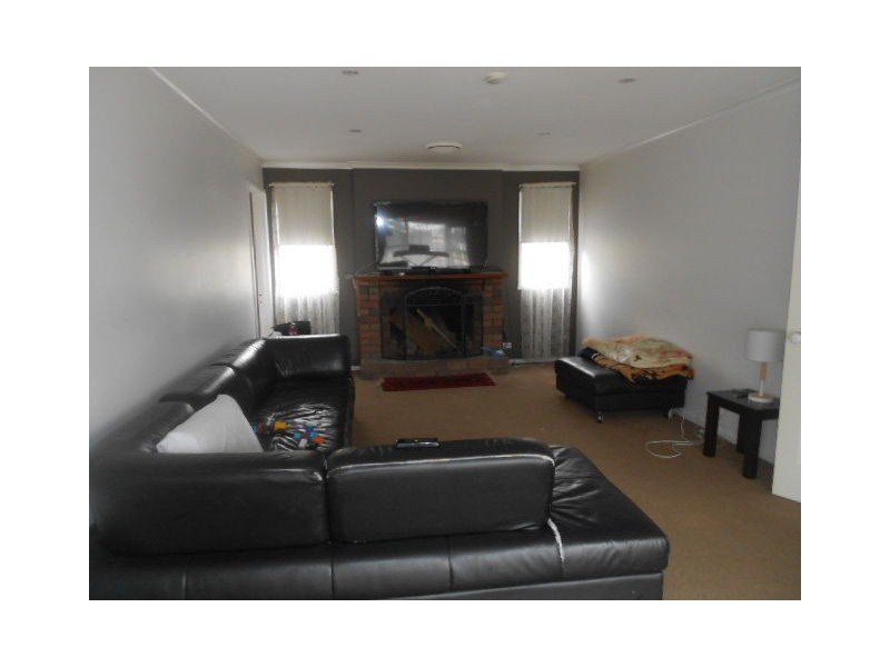 21 BRADFORD AVENUE, Greenvale VIC 3059