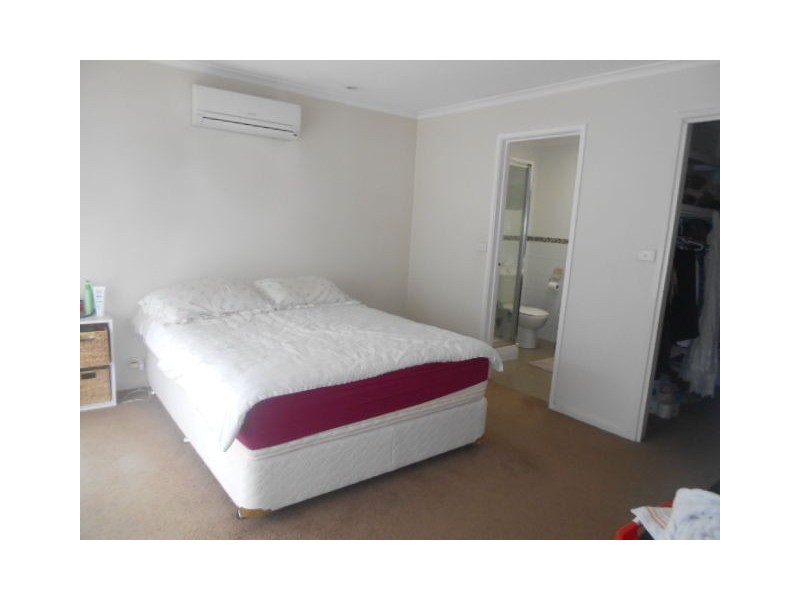 21 BRADFORD AVENUE, Greenvale VIC 3059