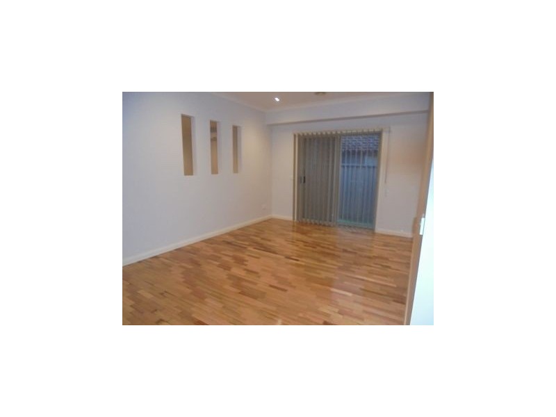 18 Brookvale Court, Roxburgh Park VIC 3064