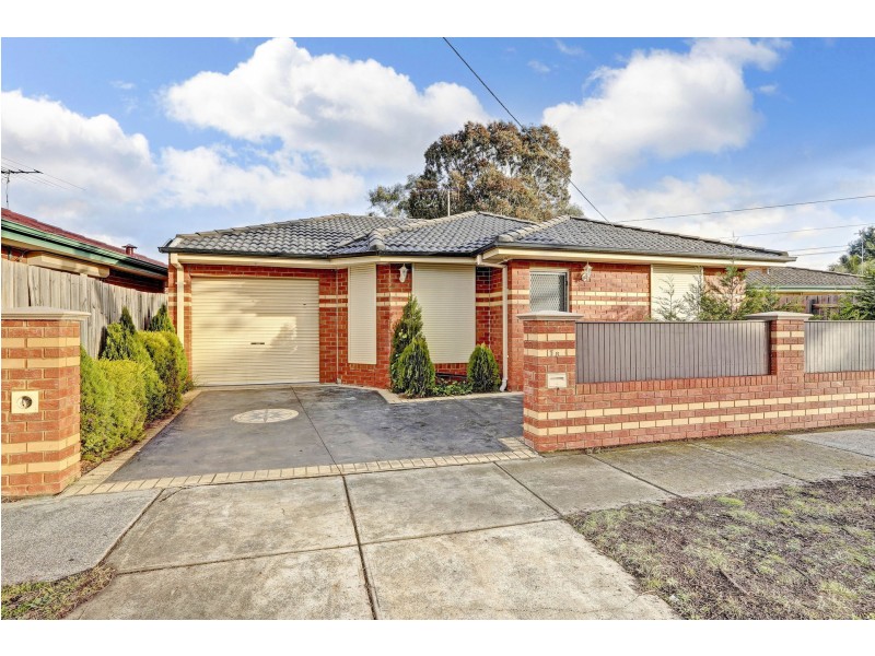 1B WOODBURN CRESCENT, Meadow Heights VIC 3048