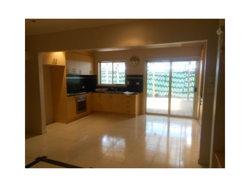 1B WOODBURN CRESCENT, Meadow Heights VIC 3048