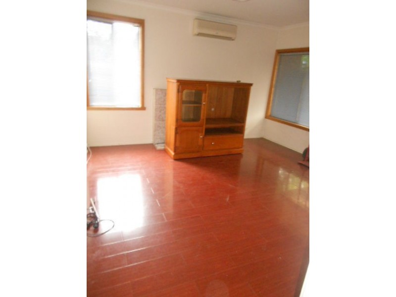 465 BARRY ROAD, Dallas VIC 3047