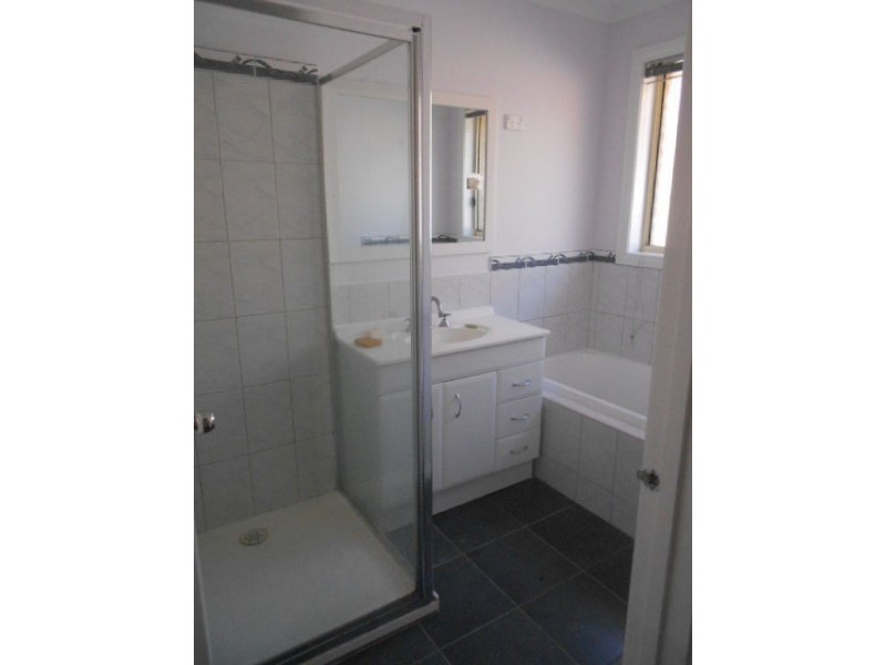 13/4-16 MELALEUCA DRIVE, Meadow Heights VIC 3048