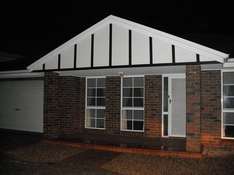 22 Thomas Brunton Ave, Roxburgh Park VIC 3064