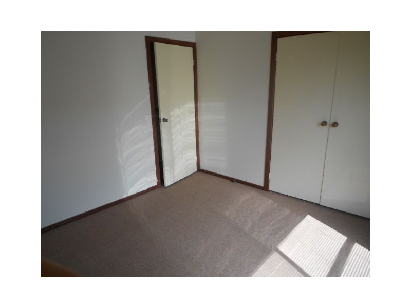 1/9 ASHLEIGH CRESCENT, Meadow Heights VIC 3048