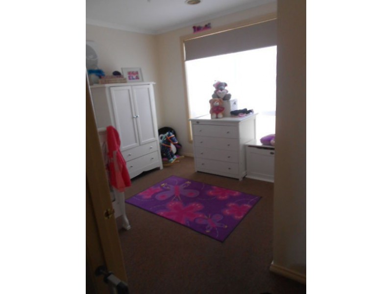 23a  GUNBOWER CRESCENT, Meadow Heights VIC 3048