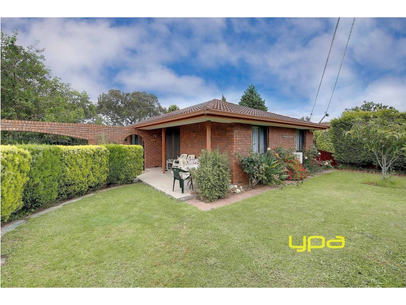 9 BUCHAN STREET, Meadow Heights VIC 3048