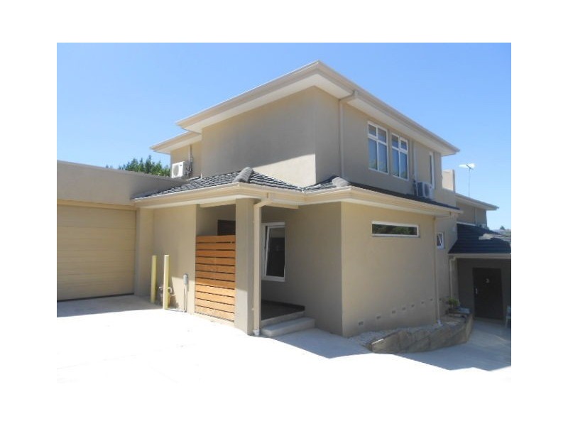 3a CASSINIA CRESCENT, Meadow Heights VIC 3048