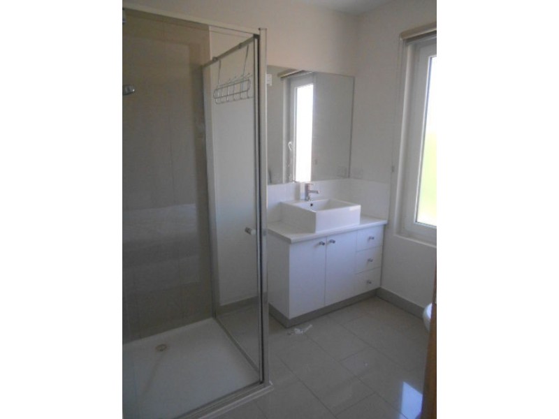 3a CASSINIA CRESCENT, Meadow Heights VIC 3048