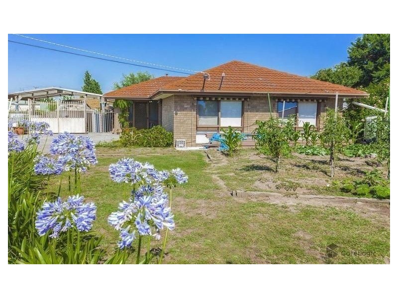 8 DEVON COURT, Meadow Heights VIC 3048