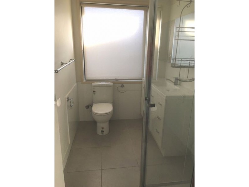 8 DEVON COURT, Meadow Heights VIC 3048