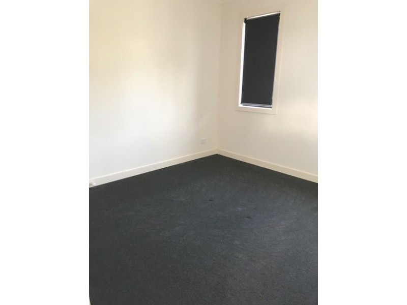 3/11 LOXWOOD COURT, Deer Park VIC 3023