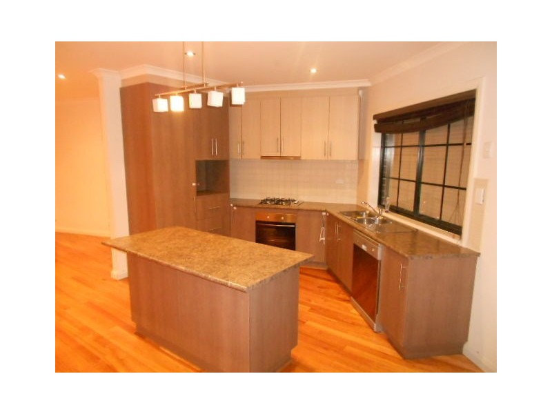 2/19 BALOOK COURT, Meadow Heights VIC 3048