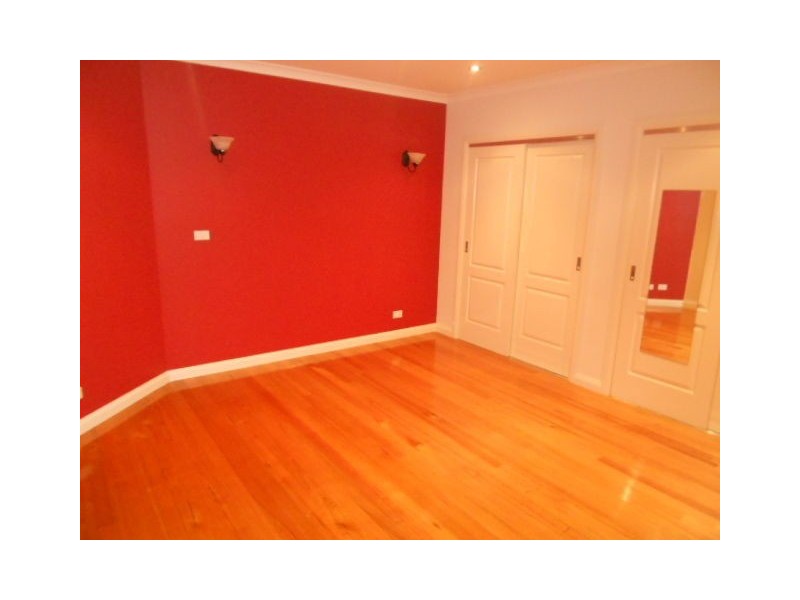 2/19 BALOOK COURT, Meadow Heights VIC 3048