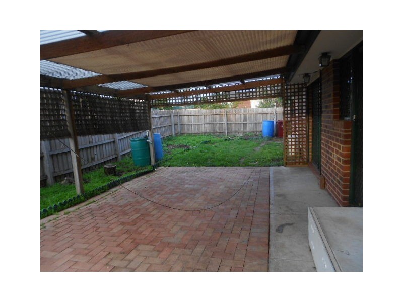 38 BRADMAN DRIVE, Meadow Heights VIC 3048