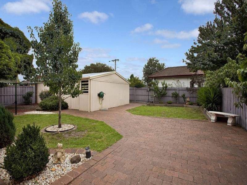 12 Glenroy Road, Glenroy VIC 3046