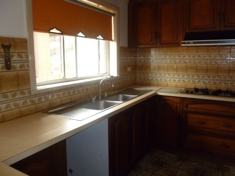 44 PURINUAN ROAD, Reservoir VIC 3073