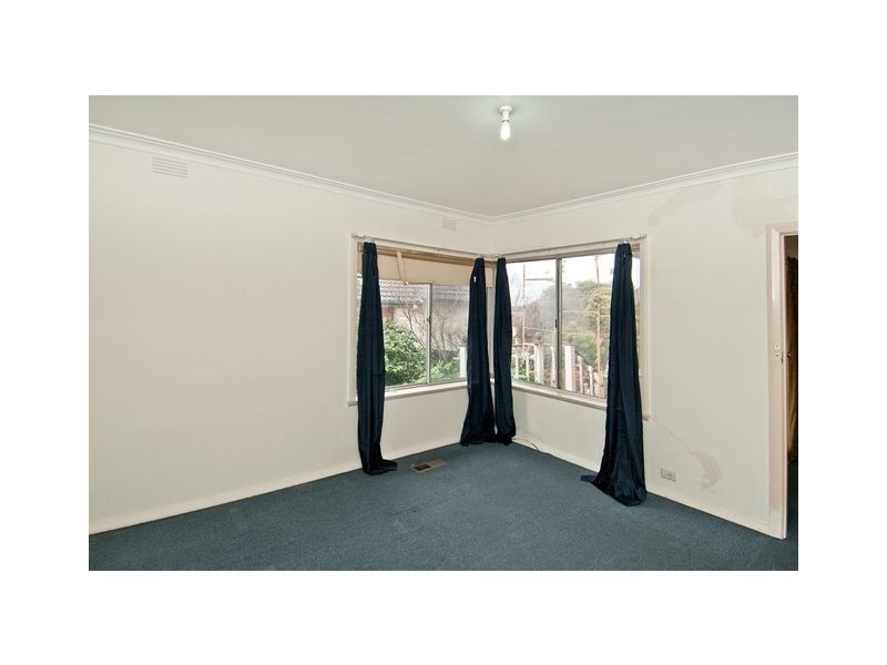 44 PURINUAN ROAD, Reservoir VIC 3073