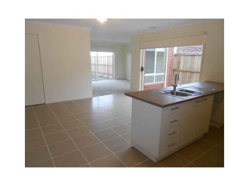 43 CASCADE TERRACE, Wallan VIC 3756