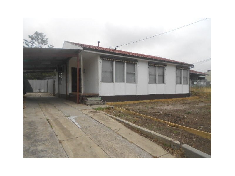 9 KIEWA CRESCENT, Dallas VIC 3047