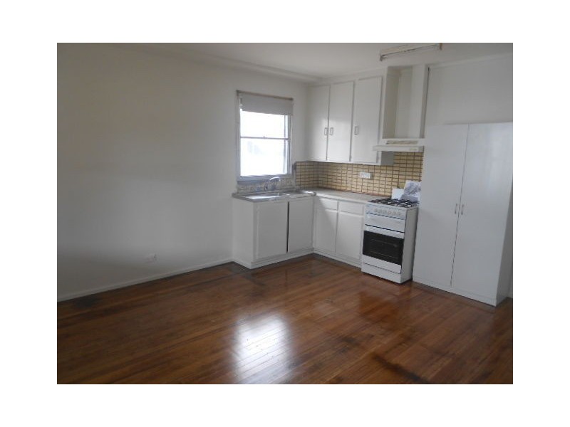 9 KIEWA CRESCENT, Dallas VIC 3047