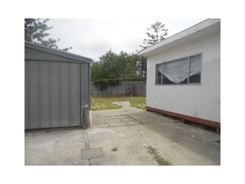 9 KIEWA CRESCENT, Dallas VIC 3047