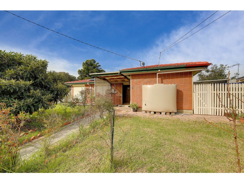 5 MELWOOD COURT, Meadow Heights VIC 3048