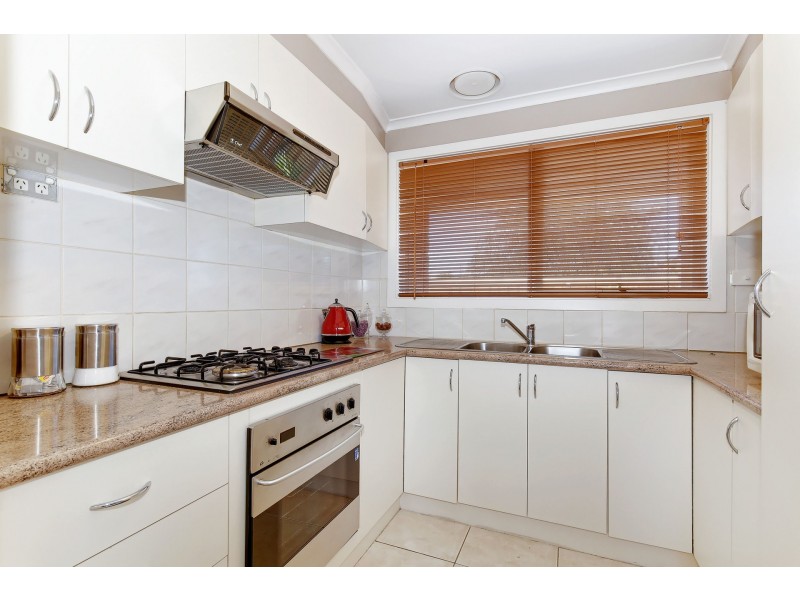 1 ARDEER COURT, Meadow Heights VIC 3048