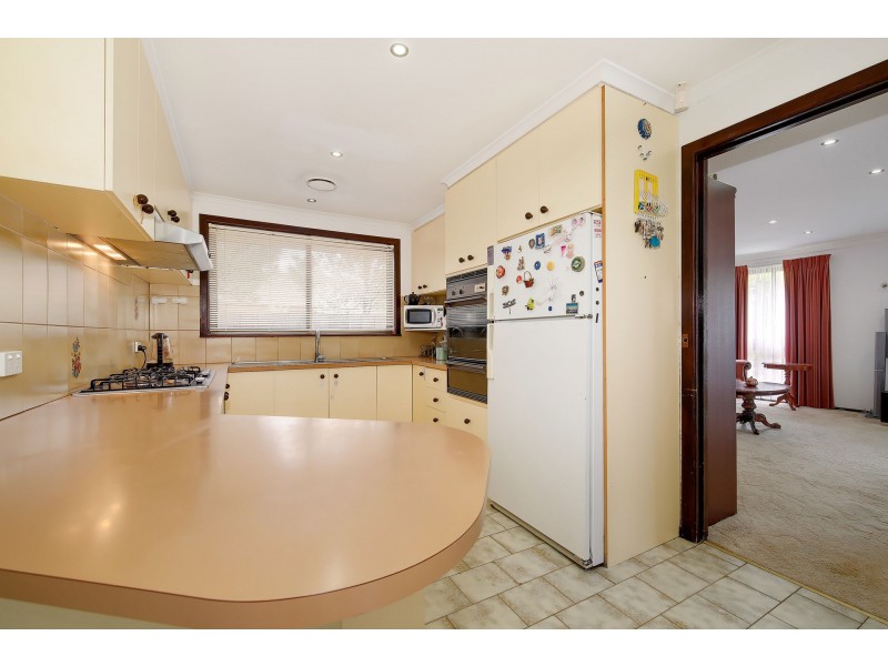 9 BUCHAN STREET, Meadow Heights VIC 3048